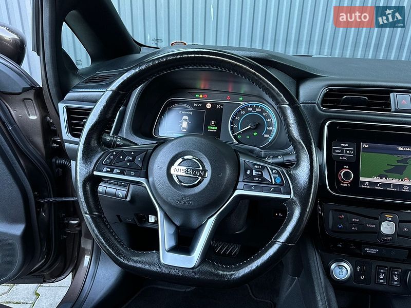 Хэтчбек Nissan Leaf 2018 в Дрогобыче
