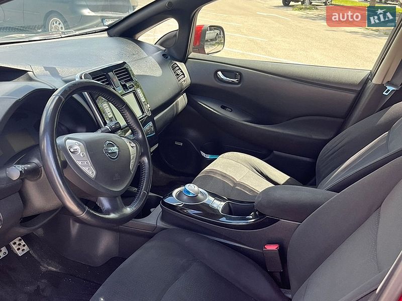Хетчбек Nissan Leaf 2013 в Львові