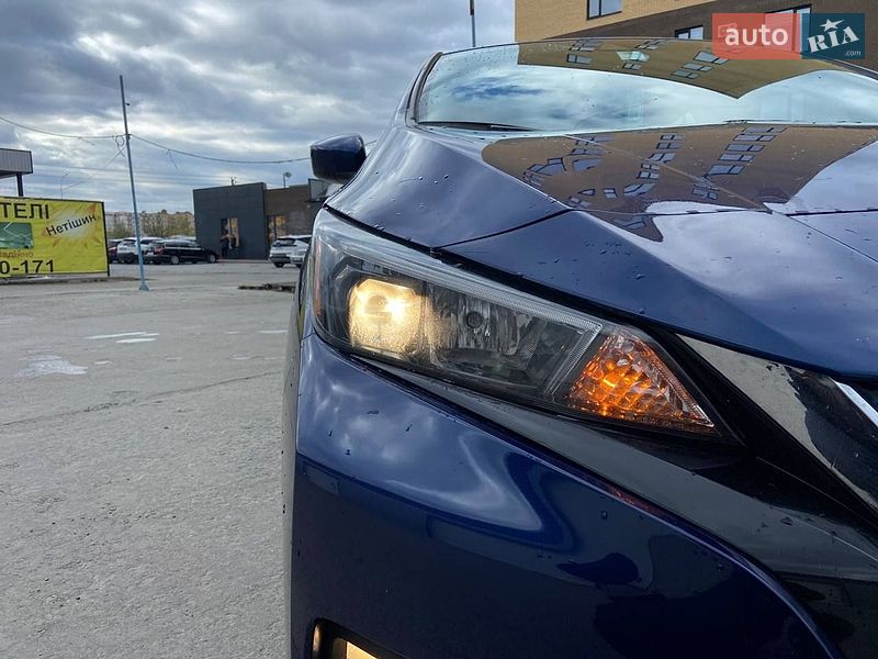 Хетчбек Nissan Leaf 2020 в Нетішині