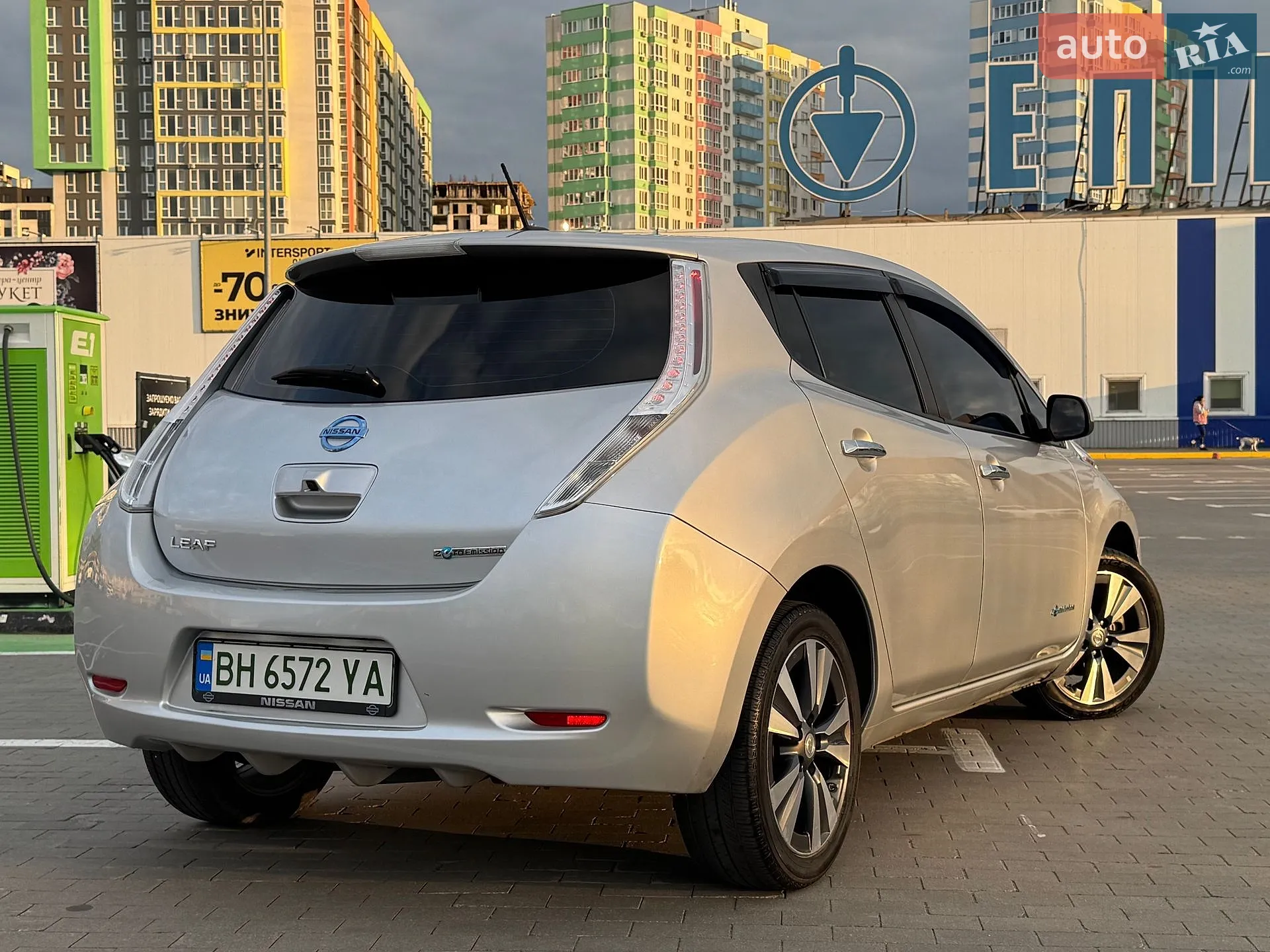 2015 Nissan Leaf - мініатюра 38