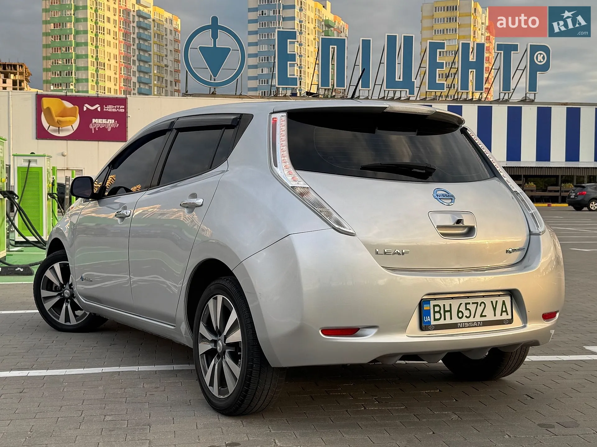 2015 Nissan Leaf - мініатюра 40