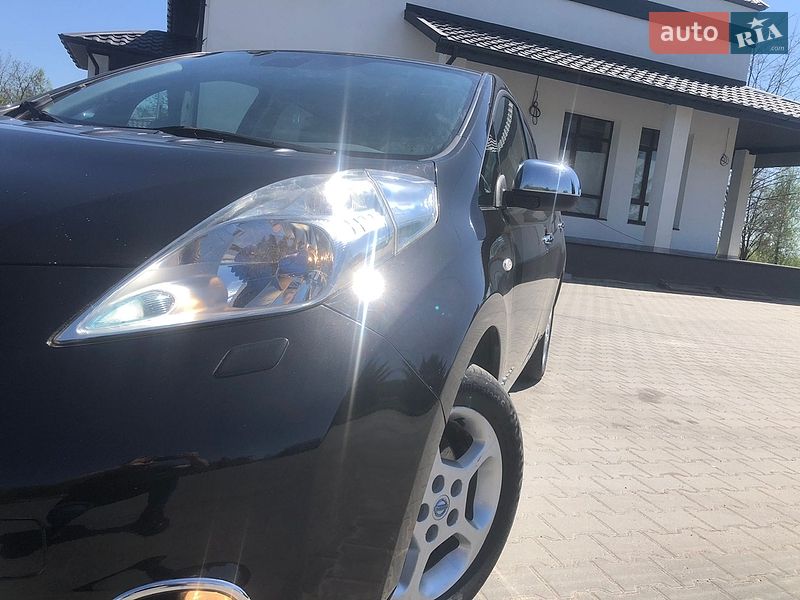 Хетчбек Nissan Leaf 2014 в Вінниці