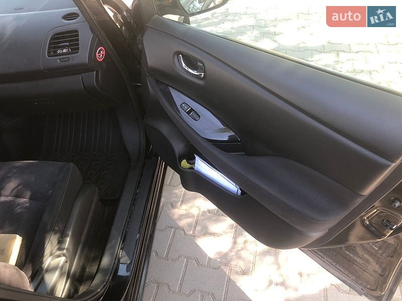 Хетчбек Nissan Leaf 2014 в Вінниці