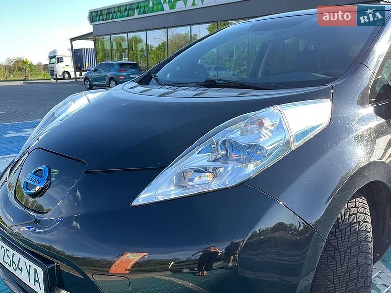 Хэтчбек Nissan Leaf 2016 в Луцке