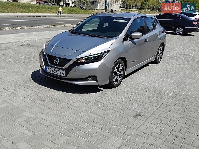 2018 Nissan Leaf, VIN SJNFAAZE1U0024029:plate — фото 1 (autoria)