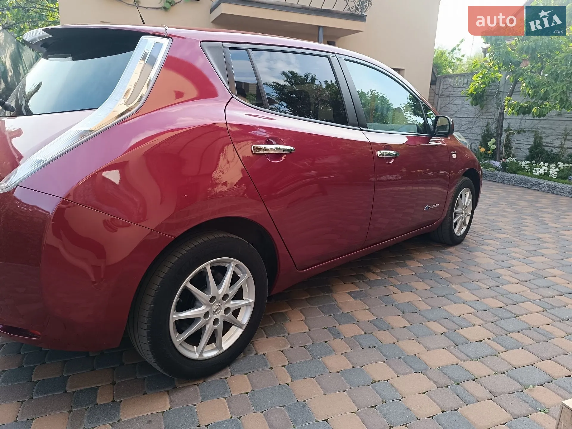 2017 Nissan Leaf - мініатюра 25