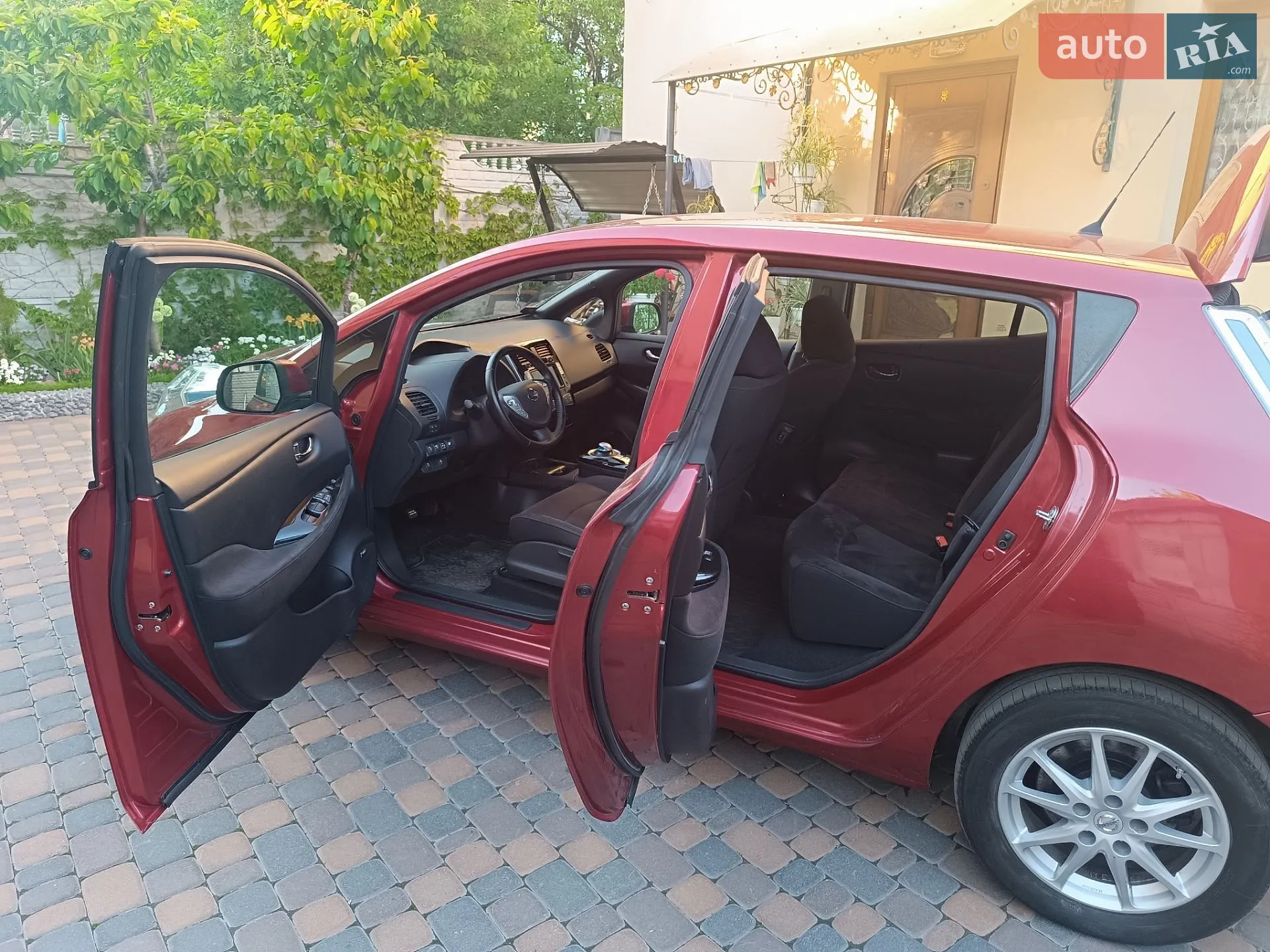 2017 Nissan Leaf - мініатюра 66
