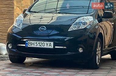Хэтчбек Nissan Leaf 2012 в Одессе