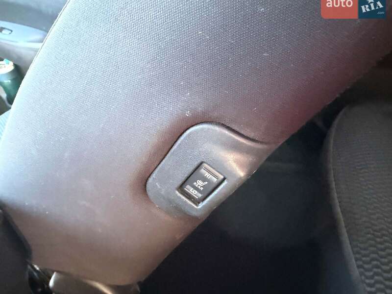 Хетчбек Nissan Leaf 2013 в Києві фото 18 Хетчбек Nissan Leaf 2013 в Києві