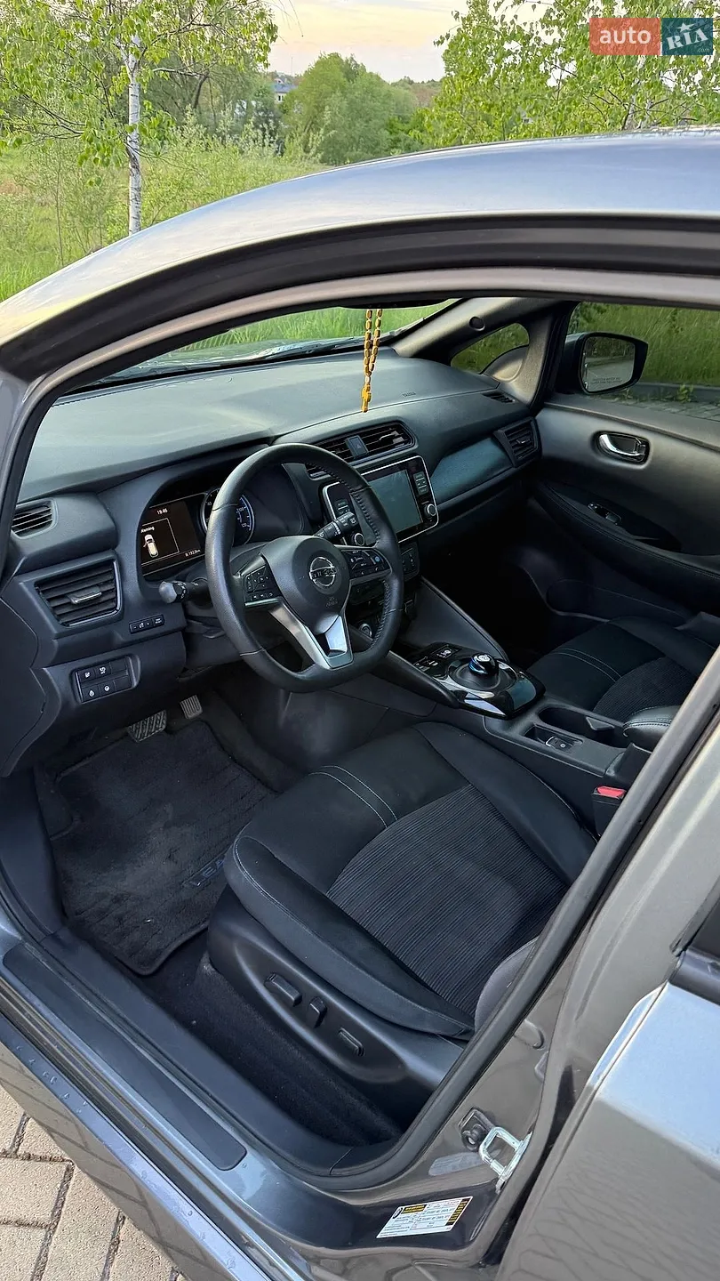 2020 Nissan Leaf - мініатюра 4