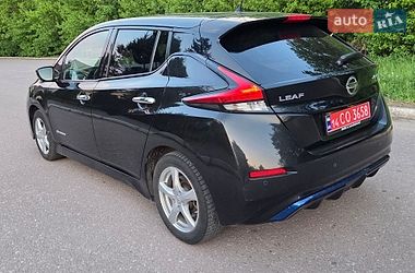 Хэтчбек Nissan Leaf 2017 в Радивилове