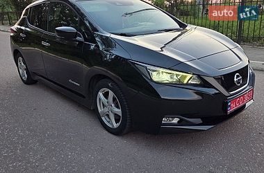 Хэтчбек Nissan Leaf 2017 в Радивилове
