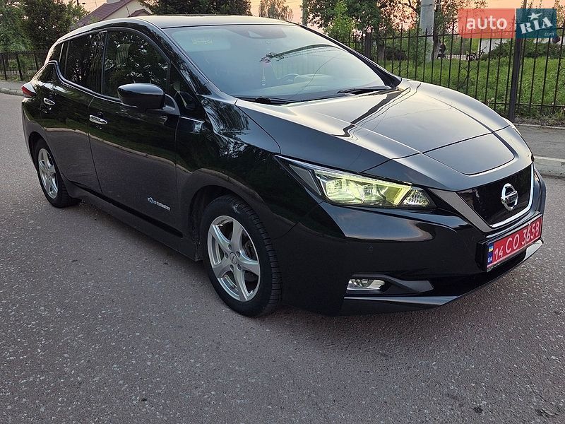 Хэтчбек Nissan Leaf 2017 в Радивилове