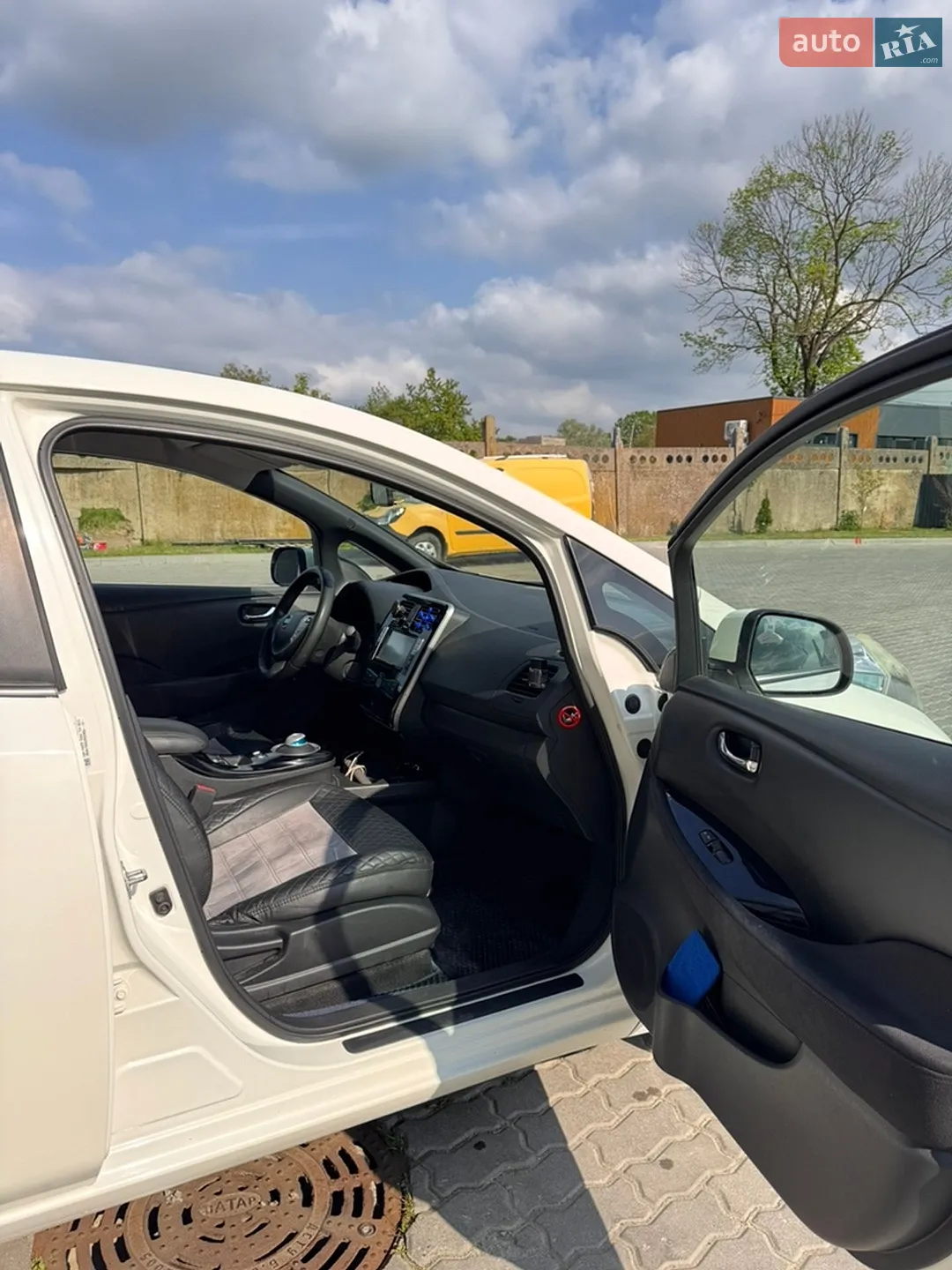 2013 Nissan Leaf - мініатюра 9