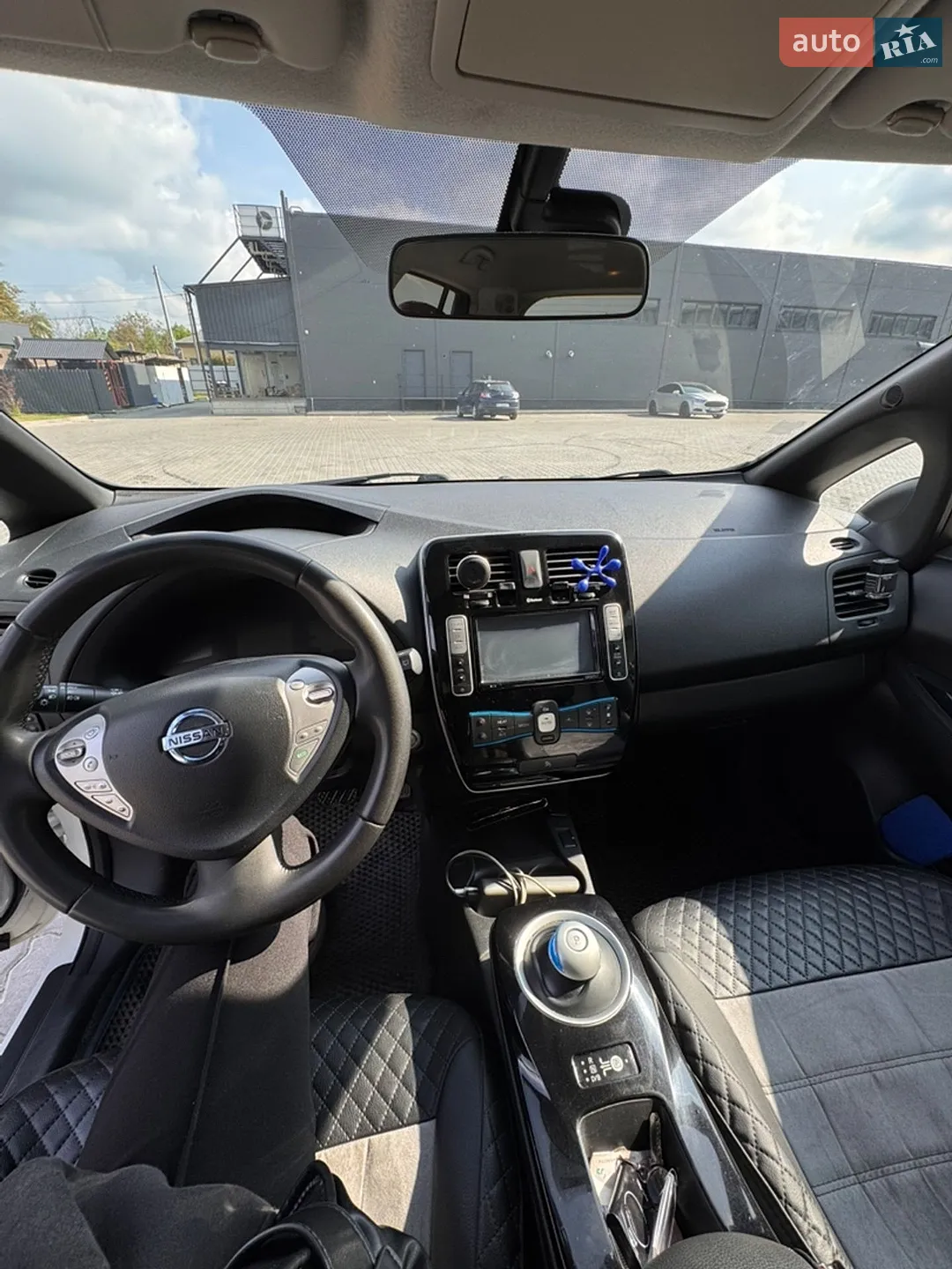 2013 Nissan Leaf - мініатюра 11