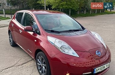 Хэтчбек Nissan Leaf 2015 в Житомире