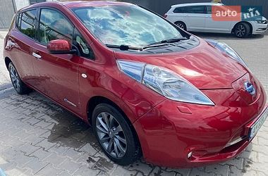 Хэтчбек Nissan Leaf 2015 в Житомире
