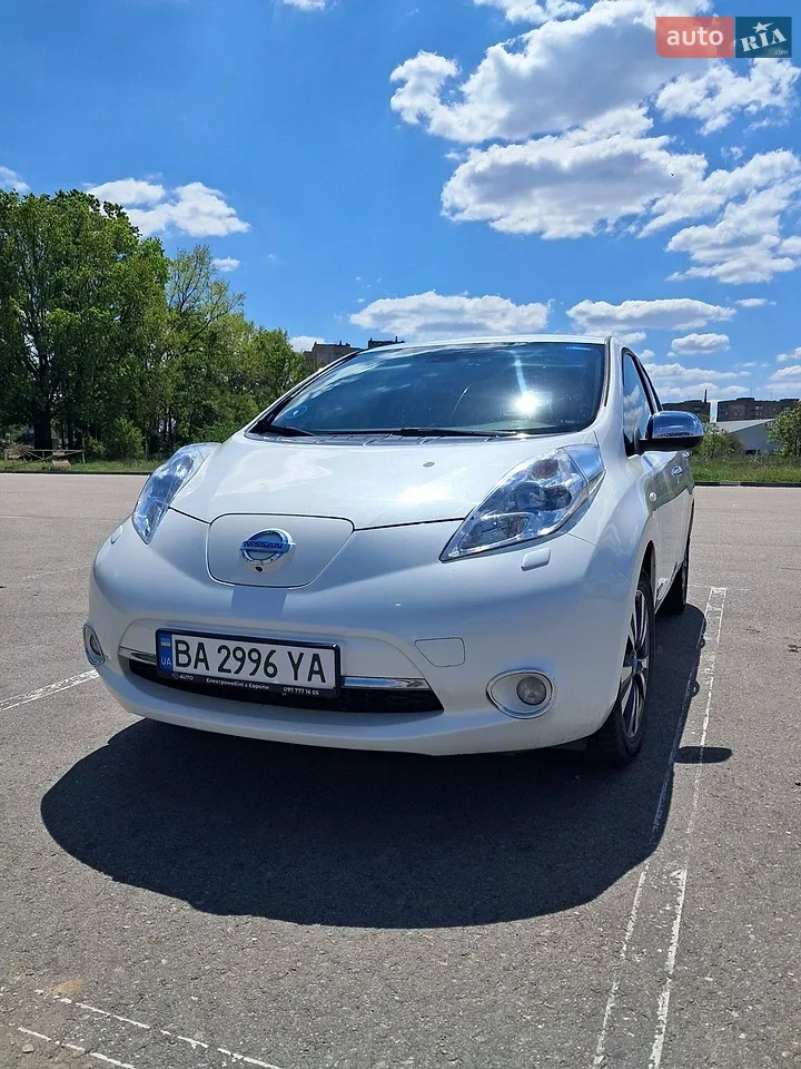 2014 Nissan Leaf - мініатюра 35