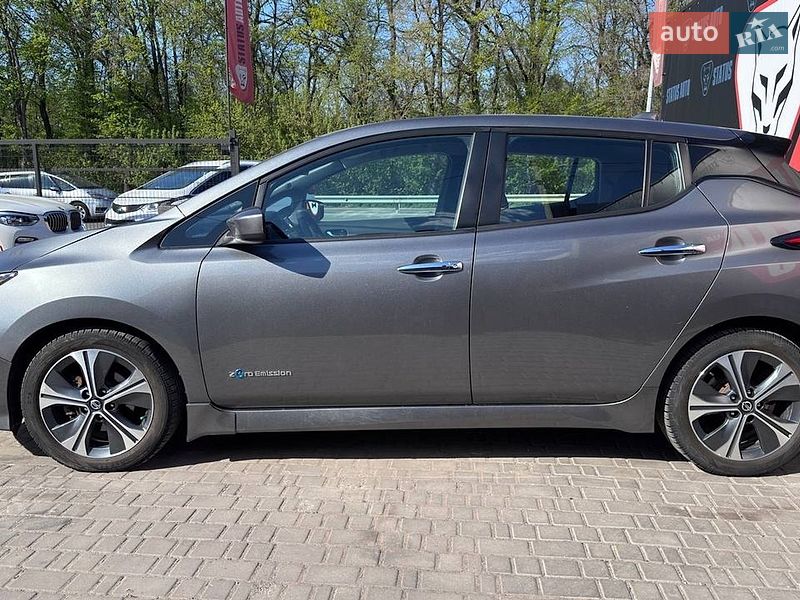 Хэтчбек Nissan Leaf 2018 в Виннице