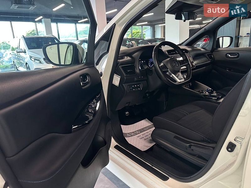 Хэтчбек Nissan Leaf 2020 в Львове