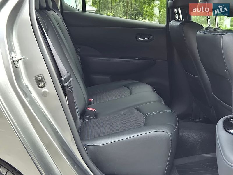 Хэтчбек Nissan Leaf 2018 в Золочеве фото 5 Хэтчбек Nissan Leaf 2018 в Золочеве