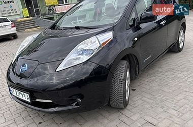 Хетчбек Nissan Leaf 2011 в Кам'янець-Подільському