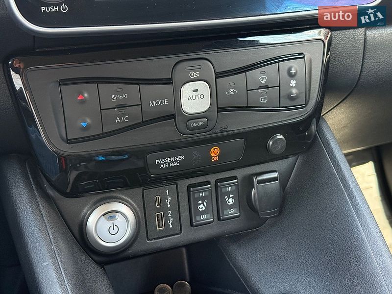 Хэтчбек Nissan Leaf 2021 в Виннице