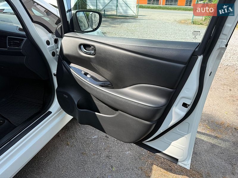 Хэтчбек Nissan Leaf 2021 в Виннице