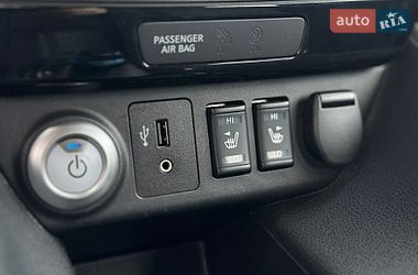 Хэтчбек Nissan Leaf 2019 в Киеве