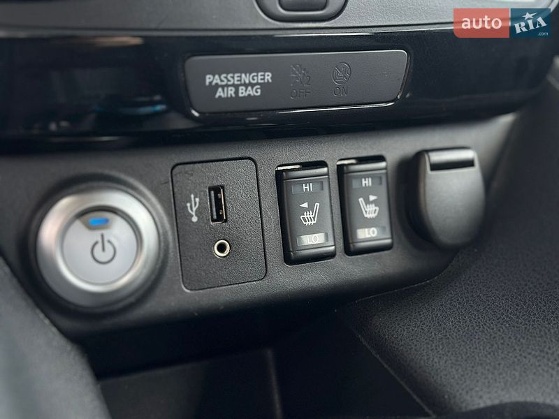 Хэтчбек Nissan Leaf 2019 в Киеве