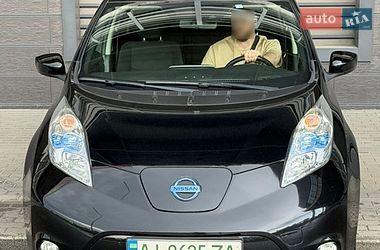 Хэтчбек Nissan Leaf 2016 в Киеве