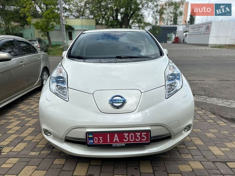 Хэтчбек Nissan Leaf 2017 в Николаеве