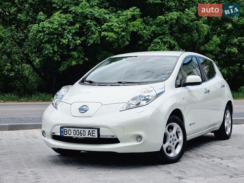 Хэтчбек Nissan Leaf 2013 в Тернополе