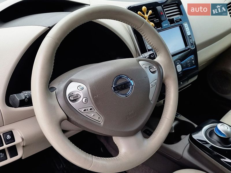 Хэтчбек Nissan Leaf 2013 в Тернополе