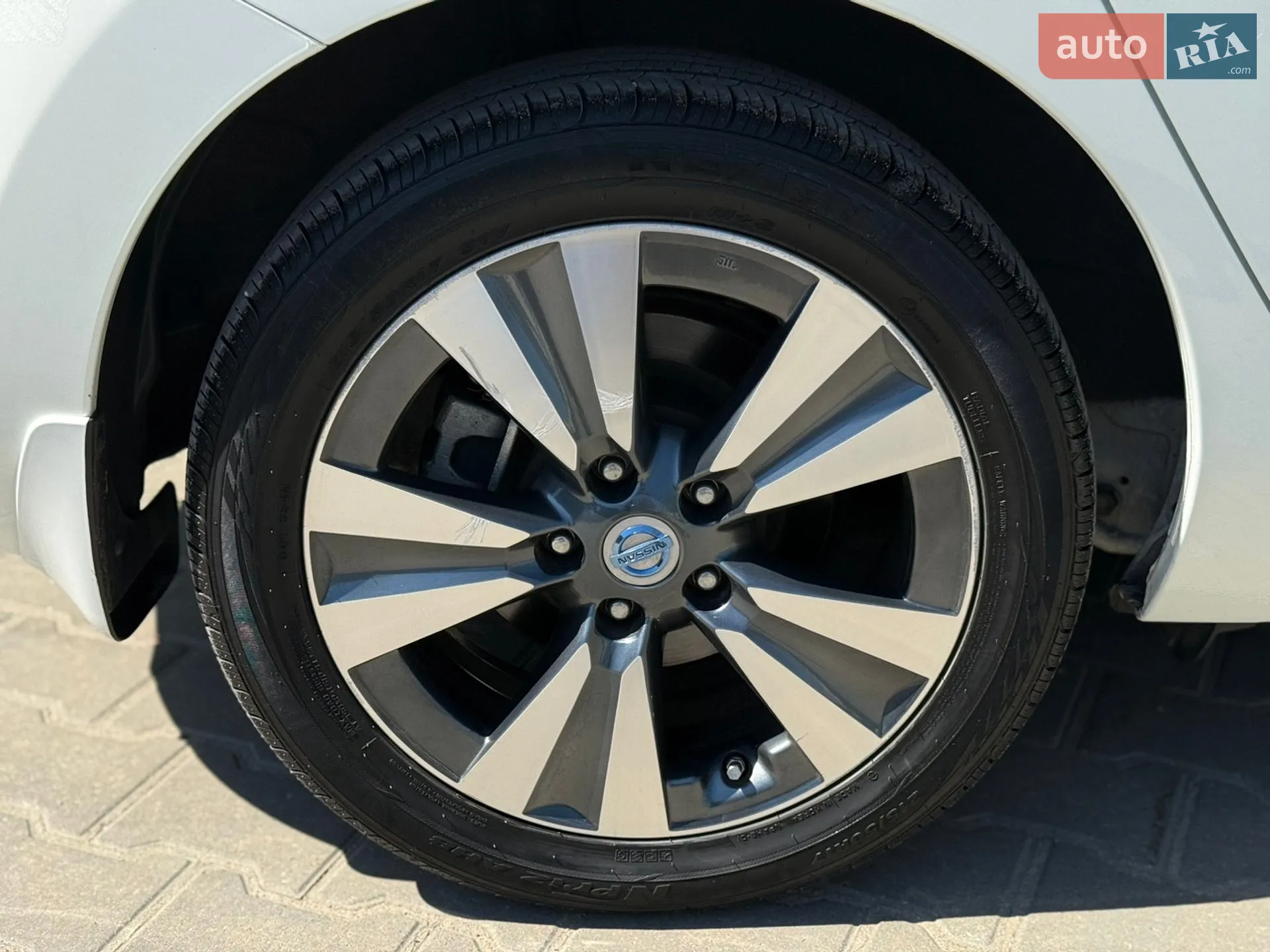 2017 Nissan Leaf - мініатюра 15