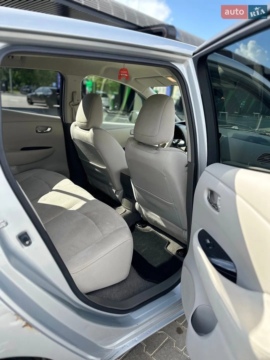 2012 Nissan Leaf - мініатюра 16