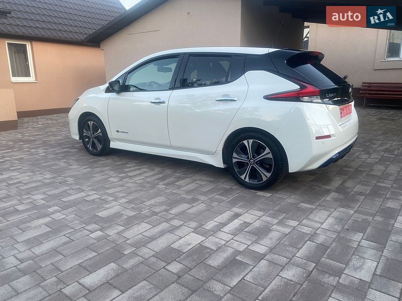 Хэтчбек Nissan Leaf 2019 в Виннице