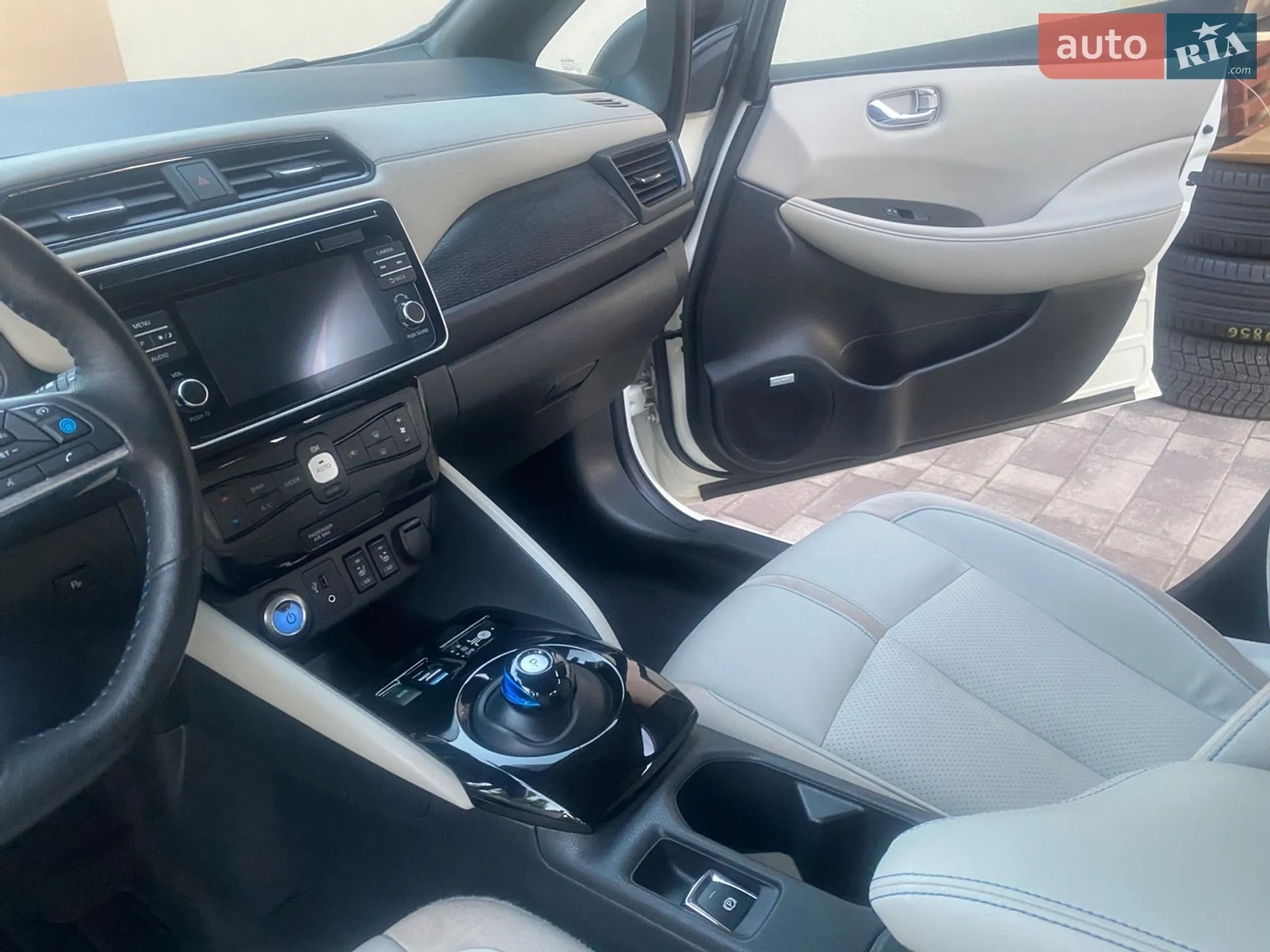 2019 Nissan Leaf - мініатюра 17