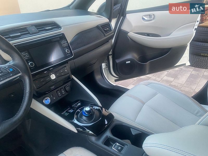 Хэтчбек Nissan Leaf 2019 в Виннице