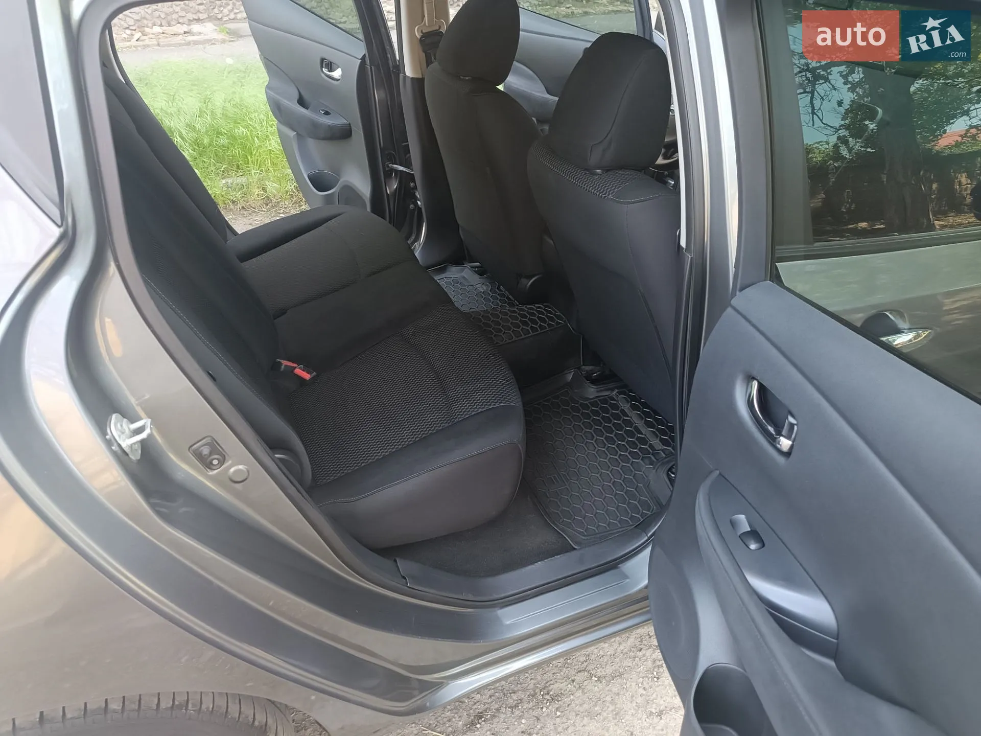 2016 Nissan Leaf - мініатюра 11
