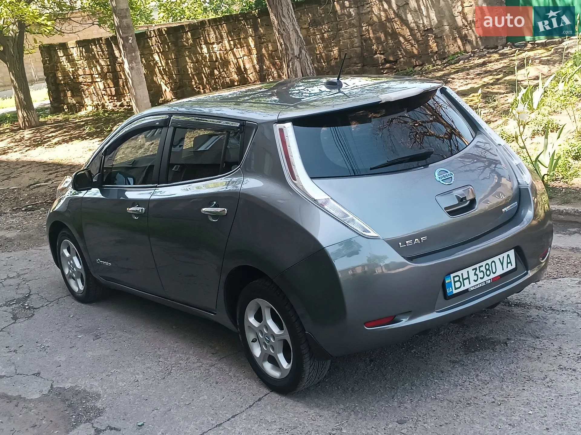 2016 Nissan Leaf - мініатюра 17