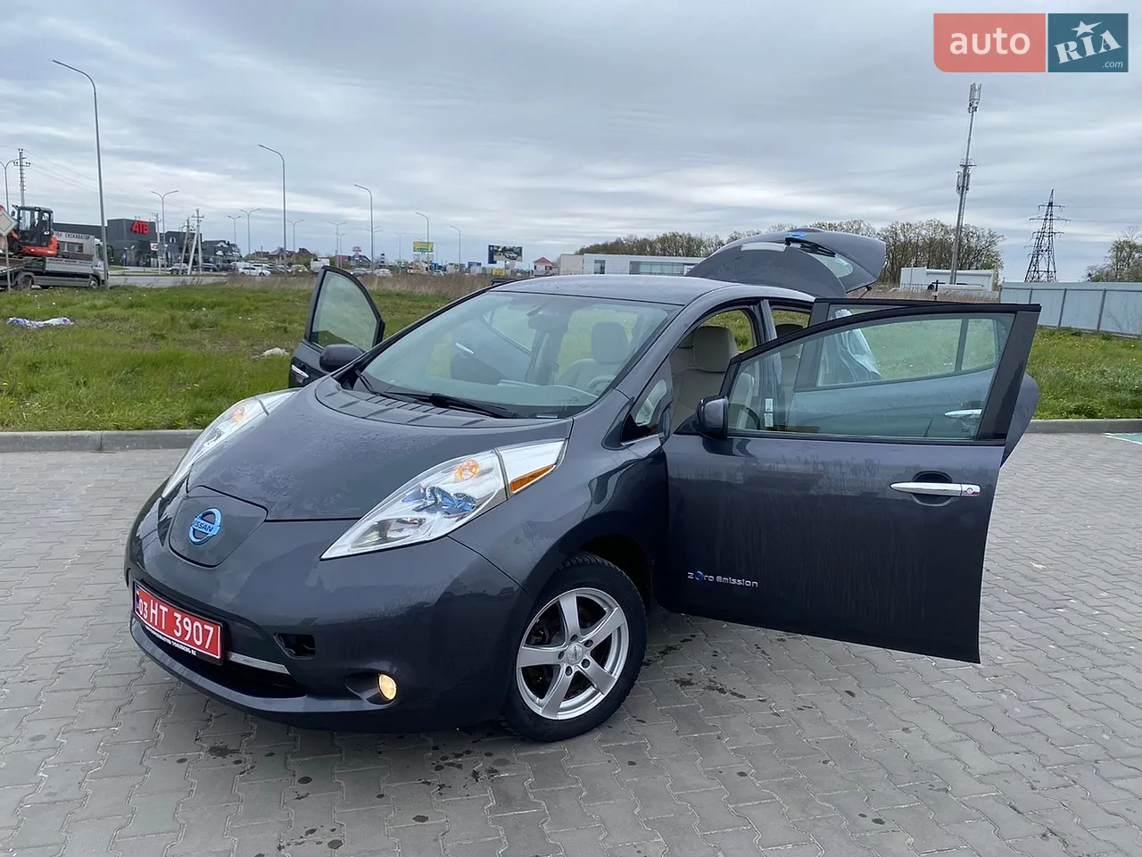 2012 Nissan Leaf - мініатюра 31
