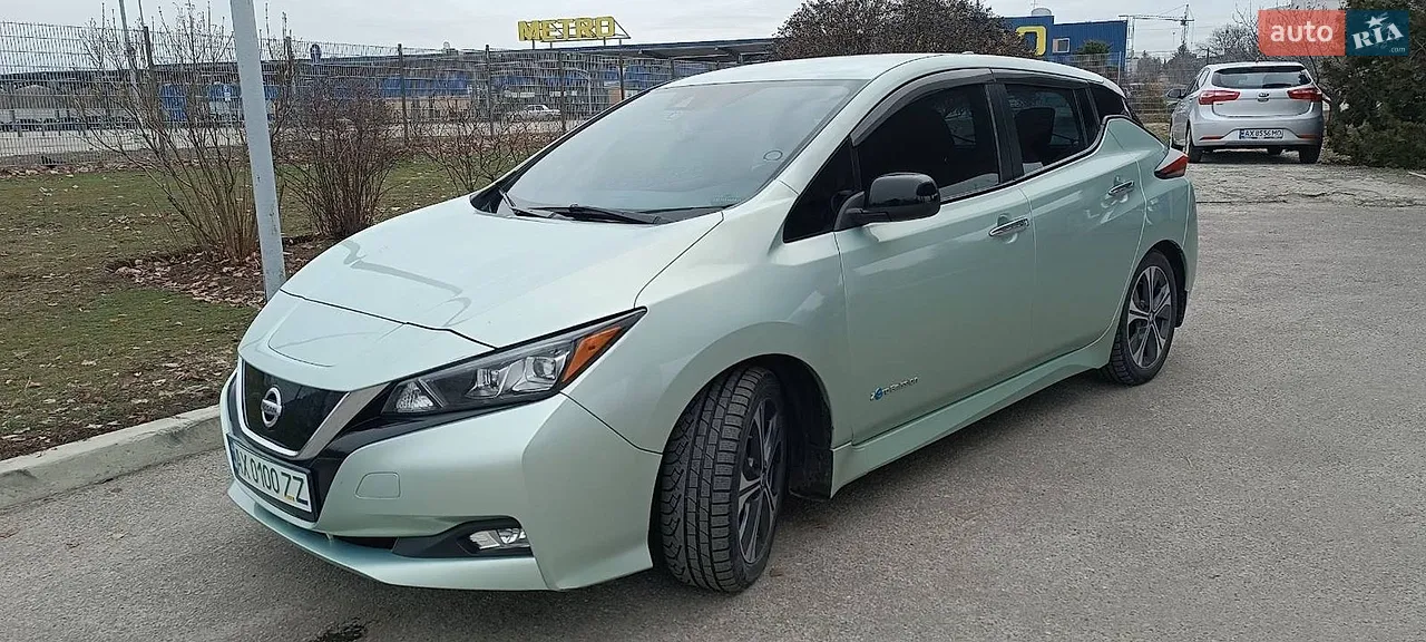 2017 Nissan Leaf - мініатюра 13
