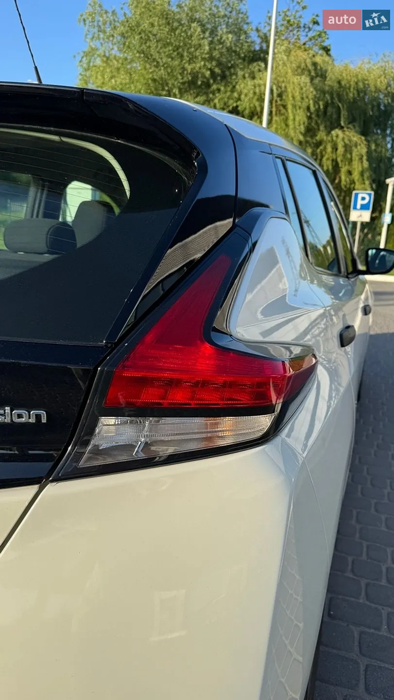 2019 Nissan Leaf - мініатюра 8