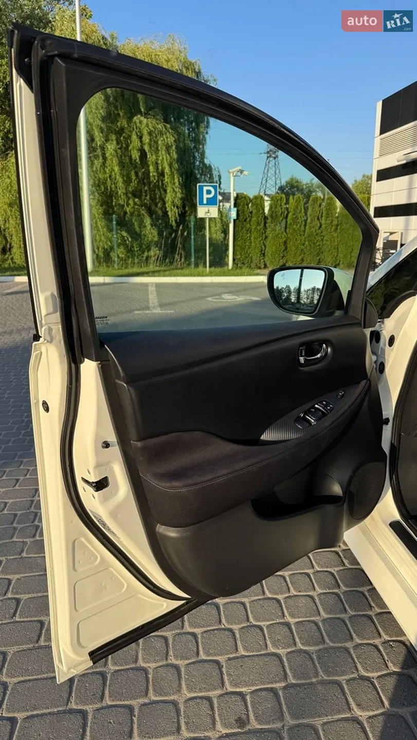 2019 Nissan Leaf - мініатюра 21