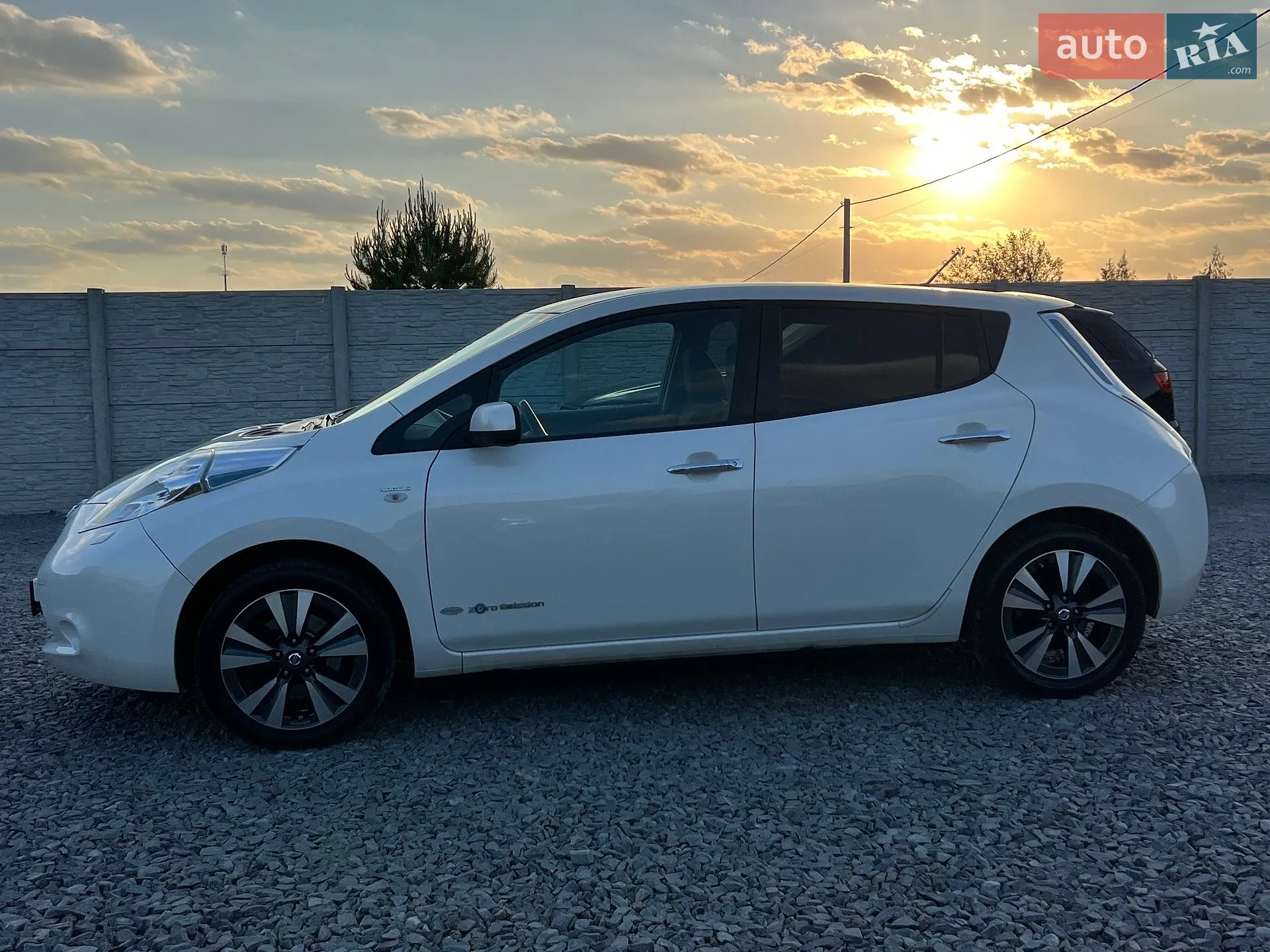 2015 Nissan Leaf - мініатюра 5