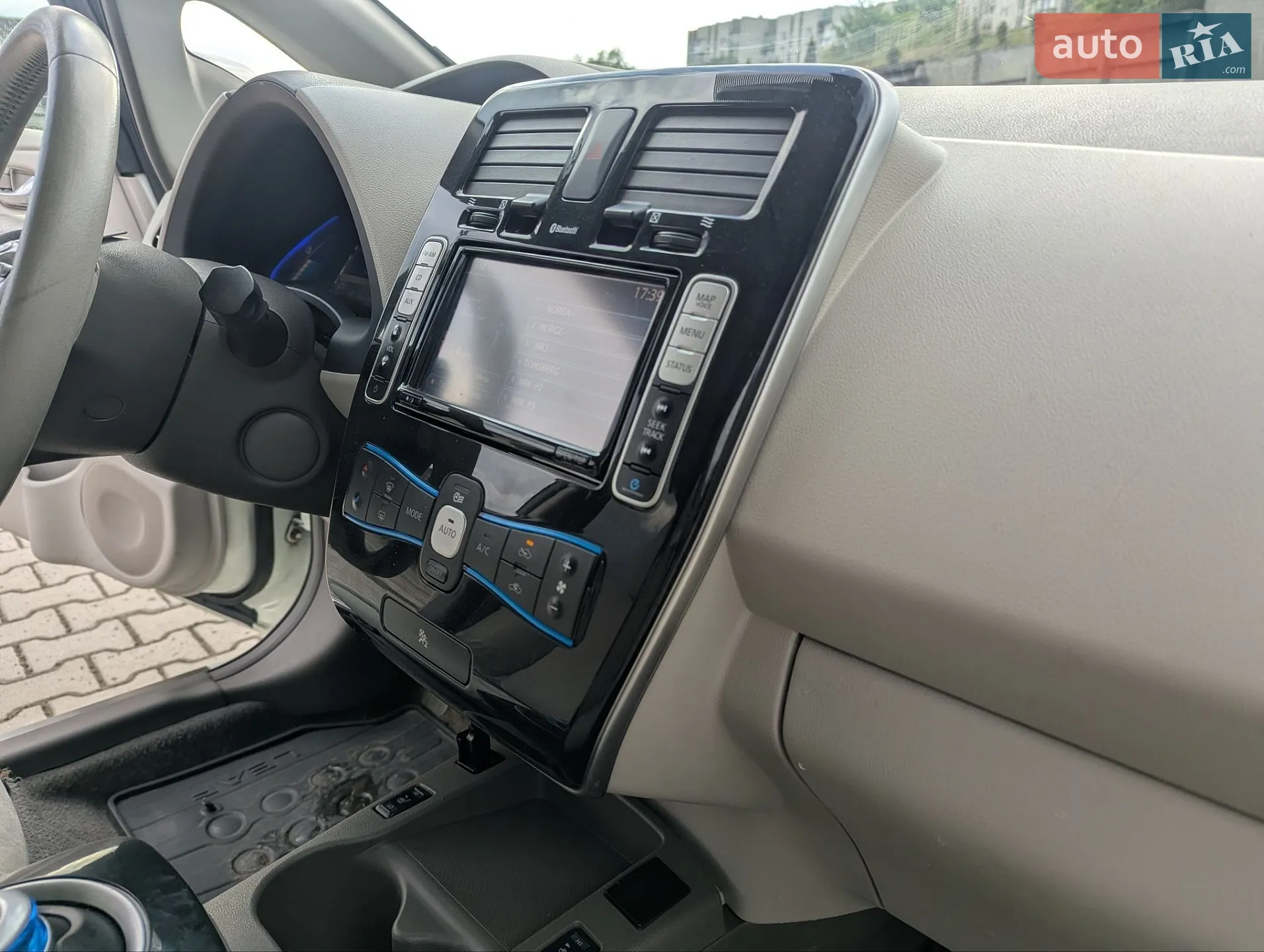 2012 Nissan Leaf - мініатюра 19