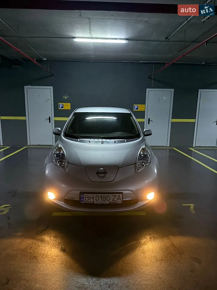 2011 Nissan Leaf - мініатюра 33