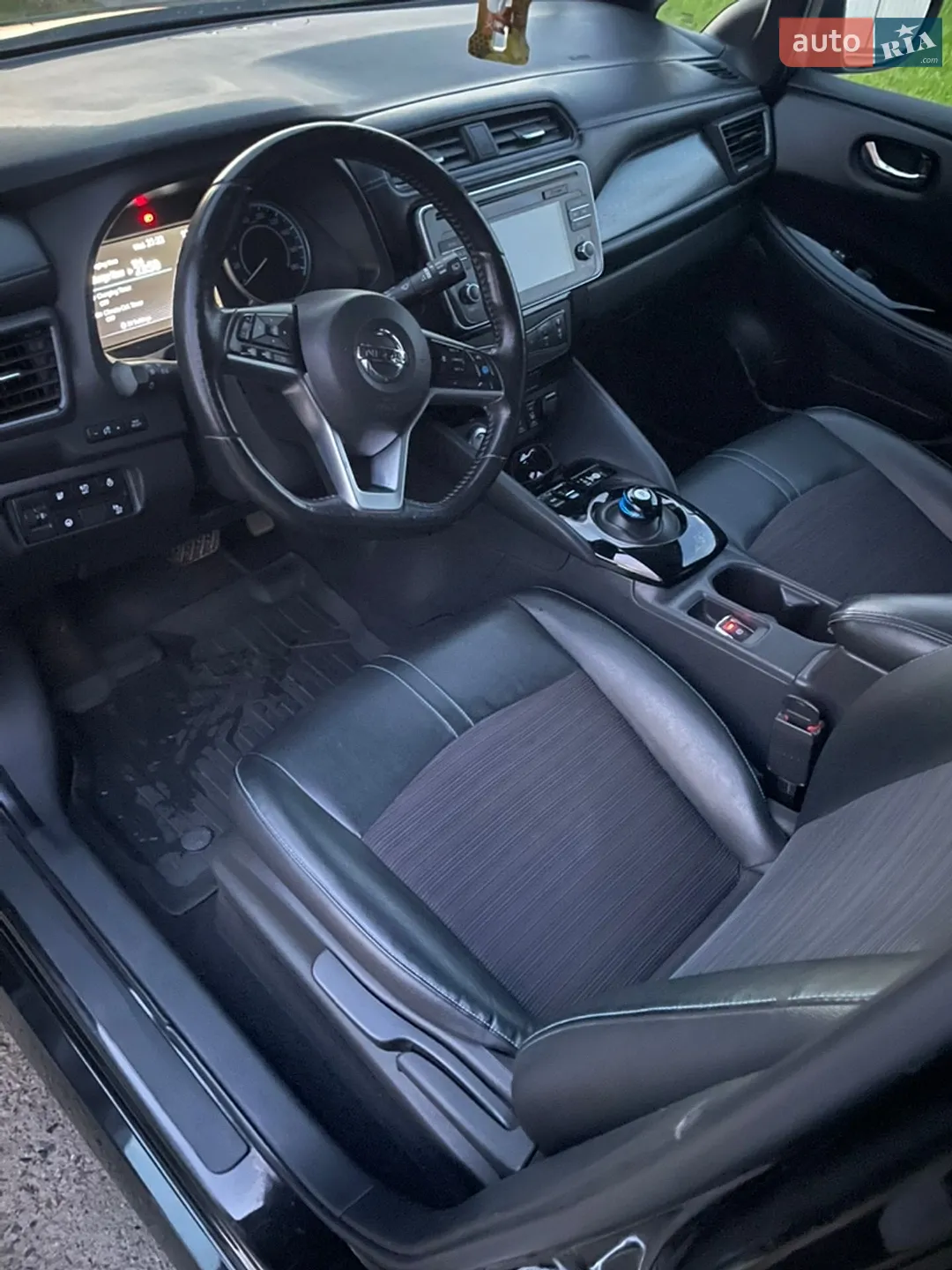 2020 Nissan Leaf - мініатюра 9