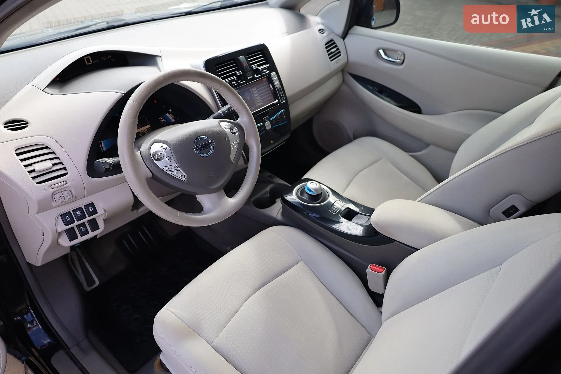 2011 Nissan Leaf - мініатюра 25